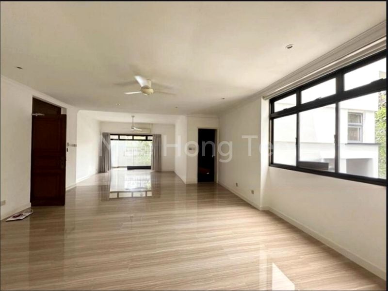 4 Bed Condo for Sale in  Astrid Meadows - Image 5